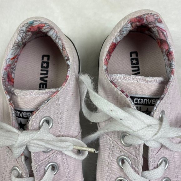 Converse All Star Low Top  Women's Sneakers, size 7 - Picture 5 of 12